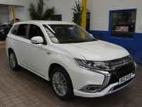 USED 2019 MITSUBISHI OUTLANDER 2.4 PHEV 4H 5d 207 BHP APP BASED SAT NAV LEATHER REAR VIEW CAMERA 1 OWNER SERVICE HISTORY MITSUBISHI WARRANTY