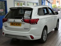 USED 2019 MITSUBISHI OUTLANDER 2.4 PHEV 4H 5d 207 BHP APP BASED SAT NAV LEATHER REAR VIEW CAMERA 1 OWNER SERVICE HISTORY MITSUBISHI WARRANTY