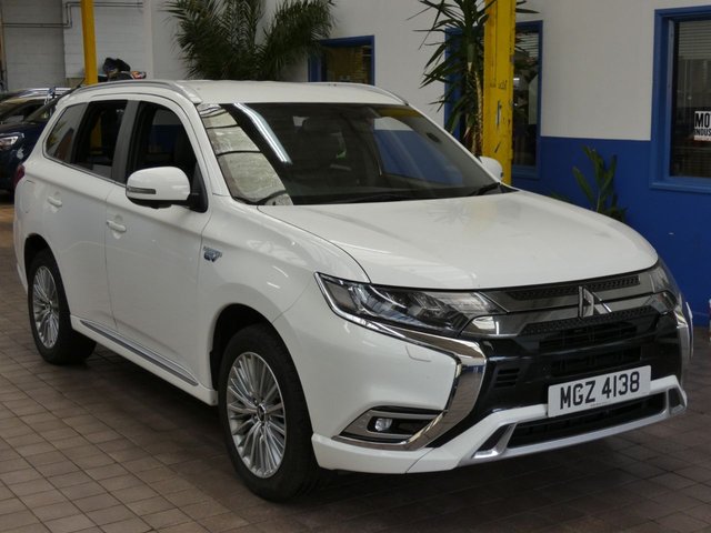 2019 Mitsubishi Outlander 2.4 PHEV 4H 5d 207 BHP