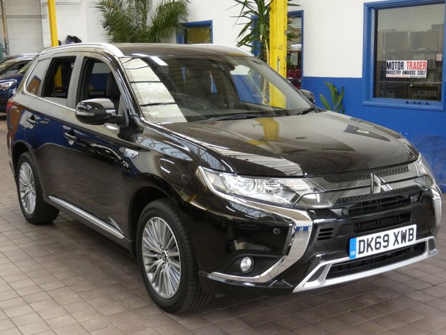 2019 69 Mitsubishi Outlander 2.4 PHEV DYNAMIC SAFETY 5d 222 BHP