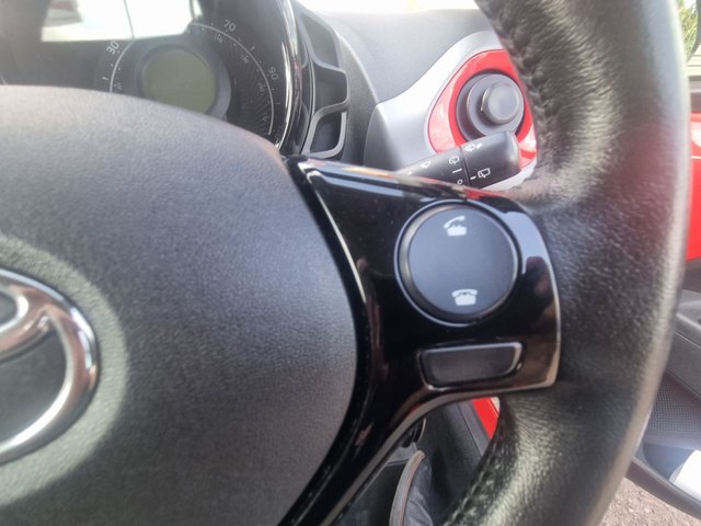 2019 TOYOTA AYGO - Photo 12