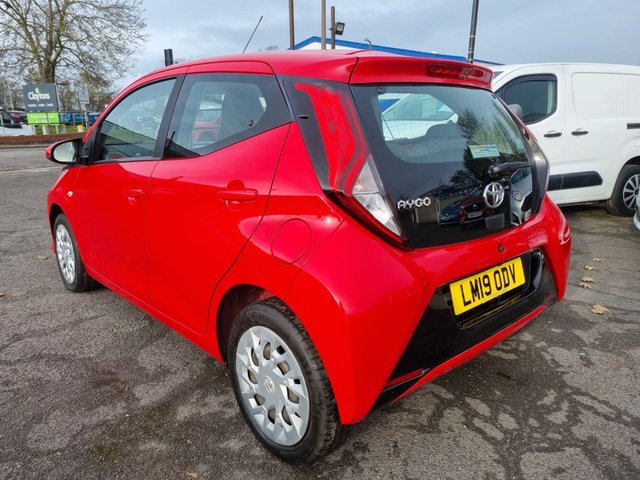 2019 TOYOTA AYGO - Photo 4