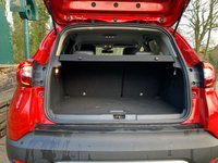 USED 2018 68 RENAULT CAPTUR 0.9 GT LINE TCE 5d 89 BHP STUNNING 2018/68reg CAPTUR TCE 'GT-LINE' - FLAME RED / BLACK ROOF / BLACK ALLOYS - FULL BLACK LEATHER - SATELLITE NAVIGATION - 1 FORMER KEEPER - SERVICE HISTORY - FREE 12 MONTHS WARRANTY / BREAKDOWN RECOVERY INCLUDED
