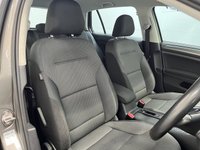 USED 2013 63 VOLKSWAGEN GOLF 1.6 TDI BlueMotion Tech SE Hatchback 5dr Diesel DSG Euro 5 (s/s) (105 ps) Tech Pack, Bluetooth, DAB