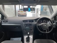 USED 2013 63 VOLKSWAGEN GOLF 1.6 TDI BlueMotion Tech SE Hatchback 5dr Diesel DSG Euro 5 (s/s) (105 ps) Tech Pack, Bluetooth, DAB