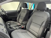 USED 2013 63 VOLKSWAGEN GOLF 1.6 TDI BlueMotion Tech SE Hatchback 5dr Diesel DSG Euro 5 (s/s) (105 ps) Tech Pack, Bluetooth, DAB