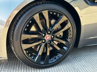 USED 2018 68 JAGUAR F-TYPE 2.0 R-DYNAMIC 2d 300 BHP 