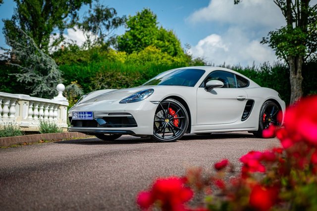 View our PORSCHE 718