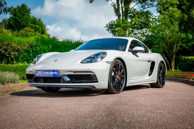 View our PORSCHE 718