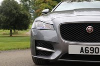 USED 2020 20 JAGUAR XF 2.0d [180] R-Sport 4dr Automatic Euro 6 (Premium Navigation, R-Sport Styling, Heated Leather Seats) !! NATIONWIDE DELIVERY AVAILABLE !!