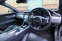 USED 2020 20 JAGUAR XF 2.0d [180] R-Sport 4dr Automatic Euro 6 (Premium Navigation, R-Sport Styling, Heated Leather Seats) !! NATIONWIDE DELIVERY AVAILABLE !!