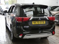 USED 2020 70 MITSUBISHI OUTLANDER 2.4 PHEV DESIGN 5d 222 BHP APP SAT NAV REAR VIEW CAMERA 1 OWNER MITSUBISHI WARRANTY TILL SEPT 2025