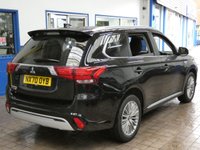 USED 2020 70 MITSUBISHI OUTLANDER 2.4 PHEV DESIGN 5d 222 BHP APP SAT NAV REAR VIEW CAMERA 1 OWNER MITSUBISHI WARRANTY TILL SEPT 2025
