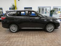 USED 2020 70 MITSUBISHI OUTLANDER 2.4 PHEV DESIGN 5d 222 BHP APP SAT NAV REAR VIEW CAMERA 1 OWNER MITSUBISHI WARRANTY TILL SEPT 2025