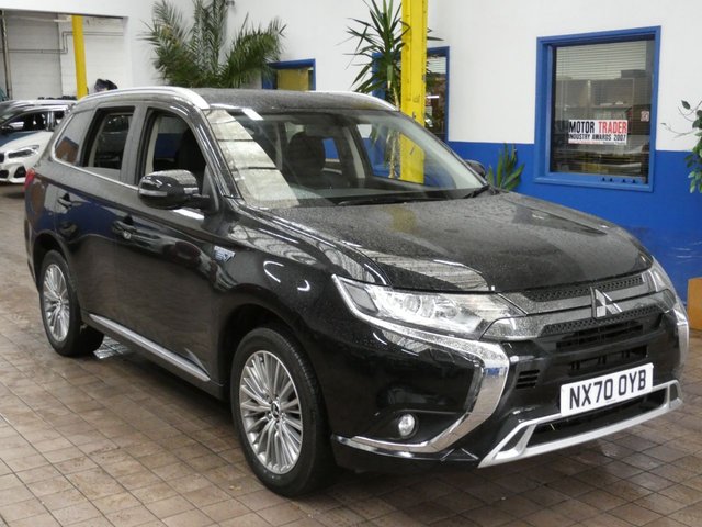 2020 70 Mitsubishi Outlander 2.4 PHEV DESIGN 5d 222 BHP