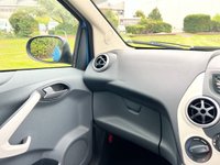 USED 2010 10 FORD KA 1.2 ZETEC 3d 69 BHP 