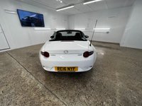 USED 2016 16 MAZDA MX-5 1.5 SE-L 2d 130 BHP STUNNING SOFT TOP MAZDA WITH LOW MILES & ONE OWNER FROM NEW WITH MAZDA SERVICE HISTORY