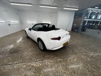 USED 2016 16 MAZDA MX-5 1.5 SE-L 2d 130 BHP STUNNING SOFT TOP MAZDA WITH LOW MILES & ONE OWNER FROM NEW WITH MAZDA SERVICE HISTORY