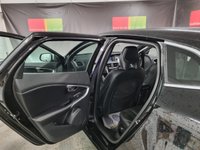USED 2015 15 VOLVO V40 2.0 T2 R-DESIGN 5d 120 BHP 