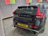 USED 2015 15 VOLVO V40 2.0 T2 R-DESIGN 5d 120 BHP 