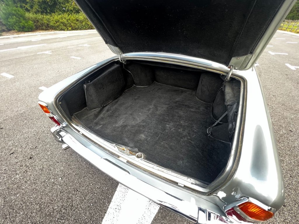 USED 1974 ROLLS-ROYCE SILVER SHADOW 1 // 6230cc V8 // 4d // px swap  