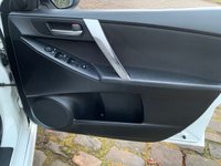 USED 2012 62 MAZDA 3 1.6 VENTURE EDITION 5d 103 BHP GREAT SPEC 'FAMILY HATCHBACK TAKEN IN PART-EXCHANGE - 2013/62reg MAZDA 3 VENTURE 1.6 5DR 'LIMITED EDITION' - TOM TOM NAVIGATION - 17 INCH FULLY REFURBISHED ALLOY WHEELS - 2 FORMER KEEPERS