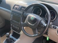 USED 2013 13 SKODA YETI 1.6 ELEGANCE GREENLINE II TDI CR 5d 103 BHP VERY RARE COLOUR COMBINATION