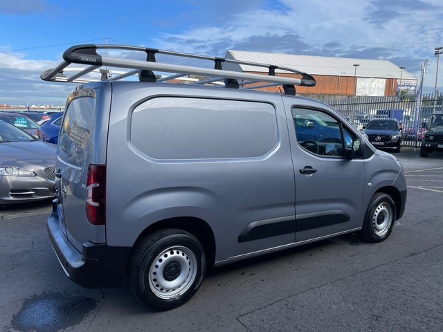 2019 VAUXHALL COMBO VAN - Photo 4