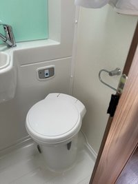 USED 2018 68 SWIFT SELECT 184 SWIFT SELECT 184 2.3 35 C/C MULTIJET II 129 BHP EXCEPTIONAL EXAMPLE 4 BERTH WITH DINING AREA & SEPARATE WET ROOM WITH TOILET & SHOWER!