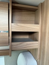 USED 2018 68 SWIFT SELECT 184 SWIFT SELECT 184 2.3 35 C/C MULTIJET II 129 BHP EXCEPTIONAL EXAMPLE 4 BERTH WITH DINING AREA & SEPARATE WET ROOM WITH TOILET & SHOWER!