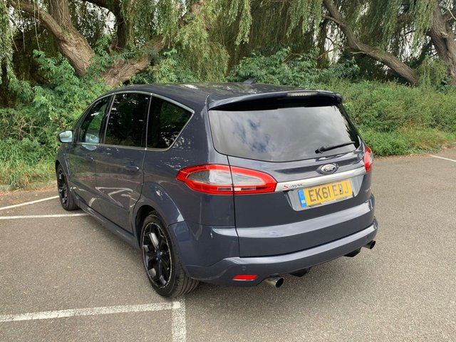 View our FORD S-MAX