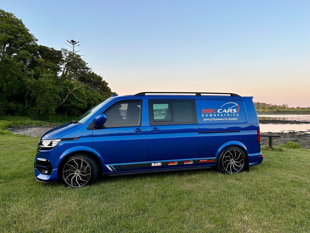 USED 2022 P VOLKSWAGEN TRANSPORTER 2.0 T32 TDI KOMBI HIGHLINE 4MOTION 202 BHP MEGA SPEC VAN