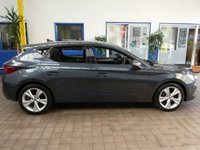 USED 2020 70 SEAT LEON 1.5 TSI EVO FR 5d 129 BHP 3 SEAT SAT NAV PARKING SENSORS GENUINE LOW MILES 1 OWNER 6 MONTHS GOLD WARRANTY