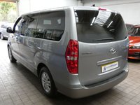 USED 2019 19 HYUNDAI i800 2.5 CRDI SE NAV 5d 134 BHP 8 SEATS SAT NAV HEATED SEATS PARKING SENSORS 1 OWNER HYUNDAI WARRANTY TILL MARCH 2024