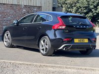 USED 2014 14 VOLVO V40 1.6 D2 (115) R DESIGN 5dr 6 Speed Manual (Sports Styling, Heated Suede/Leather Seats, Dual Climate, DAB, Digital Cockpit) !! NATIONWIDE DELIVERY AVAILABLE !!
