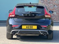 USED 2014 14 VOLVO V40 1.6 D2 (115) R DESIGN 5dr 6 Speed Manual (Sports Styling, Heated Suede/Leather Seats, Dual Climate, DAB, Digital Cockpit) !! NATIONWIDE DELIVERY AVAILABLE !!