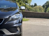 USED 2014 14 VOLVO V40 1.6 D2 (115) R DESIGN 5dr 6 Speed Manual (Sports Styling, Heated Suede/Leather Seats, Dual Climate, DAB, Digital Cockpit) !! NATIONWIDE DELIVERY AVAILABLE !!
