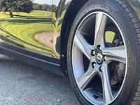 USED 2014 14 VOLVO V40 1.6 D2 (115) R DESIGN 5dr 6 Speed Manual (Sports Styling, Heated Suede/Leather Seats, Dual Climate, DAB, Digital Cockpit) !! NATIONWIDE DELIVERY AVAILABLE !!