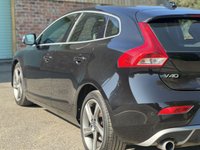 USED 2014 14 VOLVO V40 1.6 D2 (115) R DESIGN 5dr 6 Speed Manual (Sports Styling, Heated Suede/Leather Seats, Dual Climate, DAB, Digital Cockpit) !! NATIONWIDE DELIVERY AVAILABLE !!