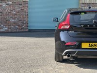 USED 2014 14 VOLVO V40 1.6 D2 (115) R DESIGN 5dr 6 Speed Manual (Sports Styling, Heated Suede/Leather Seats, Dual Climate, DAB, Digital Cockpit) !! NATIONWIDE DELIVERY AVAILABLE !!
