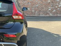 USED 2014 14 VOLVO V40 1.6 D2 (115) R DESIGN 5dr 6 Speed Manual (Sports Styling, Heated Suede/Leather Seats, Dual Climate, DAB, Digital Cockpit) !! NATIONWIDE DELIVERY AVAILABLE !!