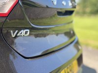 USED 2014 14 VOLVO V40 1.6 D2 (115) R DESIGN 5dr 6 Speed Manual (Sports Styling, Heated Suede/Leather Seats, Dual Climate, DAB, Digital Cockpit) !! NATIONWIDE DELIVERY AVAILABLE !!