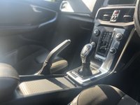 USED 2014 14 VOLVO V40 1.6 D2 (115) R DESIGN 5dr 6 Speed Manual (Sports Styling, Heated Suede/Leather Seats, Dual Climate, DAB, Digital Cockpit) !! NATIONWIDE DELIVERY AVAILABLE !!