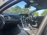 USED 2014 14 VOLVO V40 1.6 D2 (115) R DESIGN 5dr 6 Speed Manual (Sports Styling, Heated Suede/Leather Seats, Dual Climate, DAB, Digital Cockpit) !! NATIONWIDE DELIVERY AVAILABLE !!