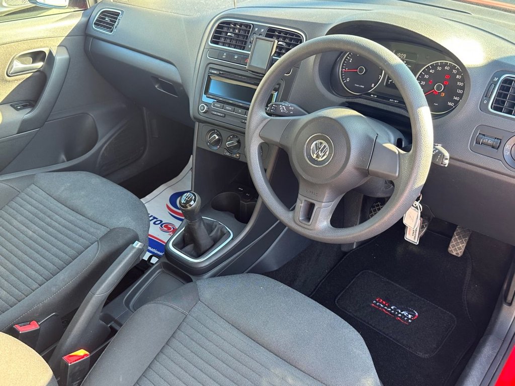 USED 2014 VOLKSWAGEN POLO 1.2 MATCH EDITION 3d 59 BHP LOW INSURANCE