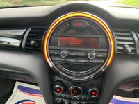USED 2014 64 MINI HATCH COOPER 2.0 COOPER S 3d 189 BHP MASSIVE SPEC 2014/64reg MINI COOPER 'S' 3DR AUTOMATIC - CHILLI PACK - TWIN GLASS ROOF - DIAMOND CLOTH / LEATHER SPORTS INTERIOR - NAVIGATION - 2 OWNERS - VERY LOW MILEAGE - FULL HISTORY - FREE 12 MONTHS WARRANTY / BREAKDOWN RECOVERY INCLUDED
