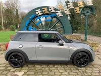 USED 2014 64 MINI HATCH COOPER 2.0 COOPER S 3d 189 BHP MASSIVE SPEC 2014/64reg MINI COOPER 'S' 3DR AUTOMATIC - CHILLI PACK - TWIN GLASS ROOF - DIAMOND CLOTH / LEATHER SPORTS INTERIOR - NAVIGATION - 2 OWNERS - VERY LOW MILEAGE - FULL HISTORY - FREE 12 MONTHS WARRANTY / BREAKDOWN RECOVERY INCLUDED