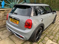 USED 2014 64 MINI HATCH COOPER 2.0 COOPER S 3d 189 BHP MASSIVE SPEC 2014/64reg MINI COOPER 'S' 3DR AUTOMATIC - CHILLI PACK - TWIN GLASS ROOF - DIAMOND CLOTH / LEATHER SPORTS INTERIOR - NAVIGATION - 2 OWNERS - VERY LOW MILEAGE - FULL HISTORY - FREE 12 MONTHS WARRANTY / BREAKDOWN RECOVERY INCLUDED