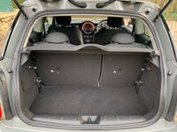 USED 2014 64 MINI HATCH COOPER 2.0 COOPER S 3d 189 BHP MASSIVE SPEC 2014/64reg MINI COOPER 'S' 3DR AUTOMATIC - CHILLI PACK - TWIN GLASS ROOF - DIAMOND CLOTH / LEATHER SPORTS INTERIOR - NAVIGATION - 2 OWNERS - VERY LOW MILEAGE - FULL HISTORY - FREE 12 MONTHS WARRANTY / BREAKDOWN RECOVERY INCLUDED