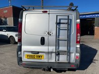 USED 2010 60 RENAULT TRAFIC 2.0 LL29 DCI S/R 115 BHP ROOF RACK, SECURITY LOCKS, LADDER